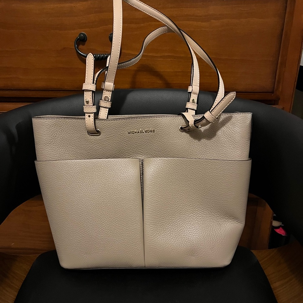 MK Gray shoulder bag